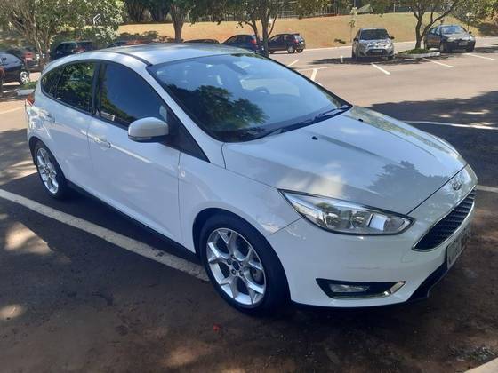 FORD FOCUS 2.0 SE PLUS 16V FLEX 4P POWERSHIFT